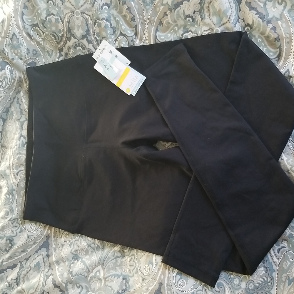 Zella leggings